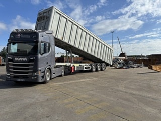 Benne 80 M3 Hardox